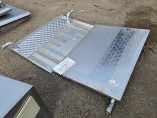 2x Stainless Steel Heating/Cooling Table Tops