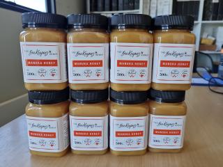 The Bee Keepers Manuka Honey, 8x 500g Jars