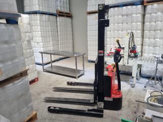 EP Equipment FS10-22DM Electric Pallet Stacker
