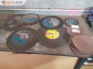 Assorted Grinding, Sanding and Cutting Discs