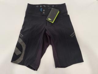 Tineli Cycling Trail Shorts - Size 128