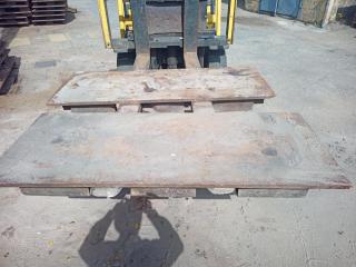 2 x Plate Steel Pallets