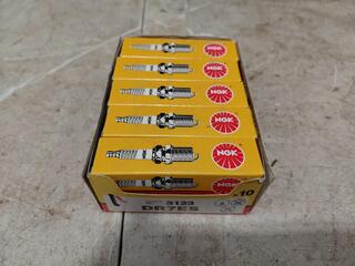 NGK DR7ES 3123 spark plugs x10