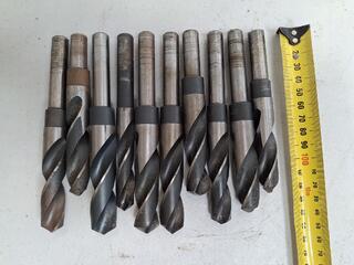 Set of 10  large twist drill bits