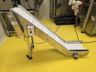 Stainless Steel Inclined Conveyor with Plastic Modular Belt