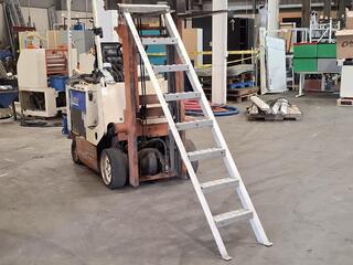 Stainless Steel Ladder Steps Assembly