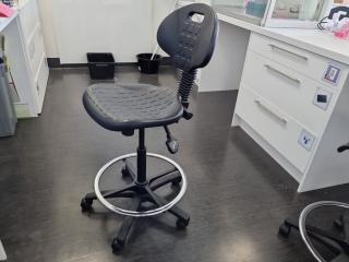 Damba Adjustable Laboratory / Office Chair