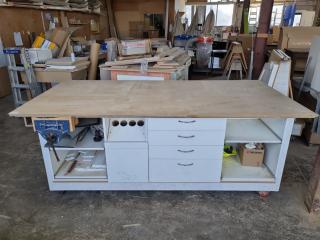 Mobile Workbench with Vice