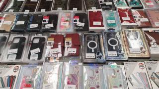 200 Assorted iPhone Model Phone Cases