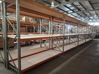 5 Bays Of Pallet Racking