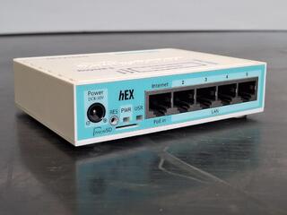 MikroTik hEX RB750Gr3 Router