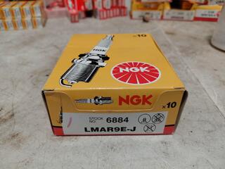 NGK LMAR9E-J Spark Plugs 6884