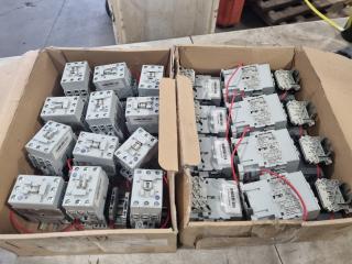 24x Allen Bradley 3-Phase Contactors 100-C30*00