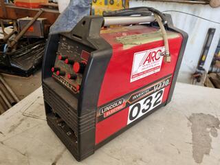 Lincoln Electric Invertec V270-T Pulse Welder, Faulty, Parts Only