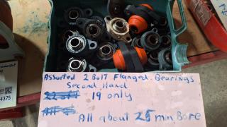 Assorted 2 bolt Flanged Bearings 