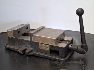 Chin Chao machine vice