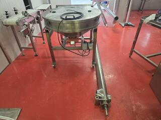 Stainless Steel Hopper with Inclined Auger Conveyor