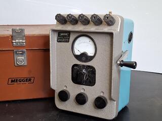 Megger Wind Up Earth Tester Null Balance