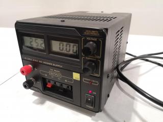 Dick Smith Q1770 Regulated Power Supply