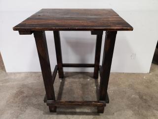 Rustic Styled Wooden Cafe  Bar Leaner Tall Table