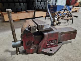 Dawn 125mm Bench Vice