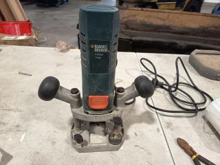 Black and Decker Plunge Router