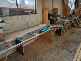 De Walt Radial Arm Saw and Bench