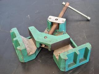Corner clamp vice